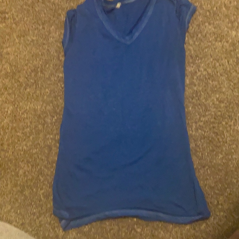 Basic blue tshirt